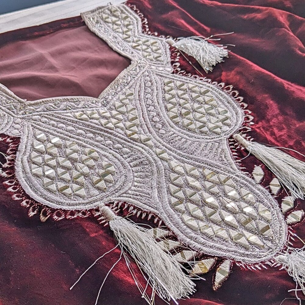 Turkish/Afghani Bindalli Kaftan Wedding Dress -  Embroidered Velvet & Silver M/L - Picture 3 of 8